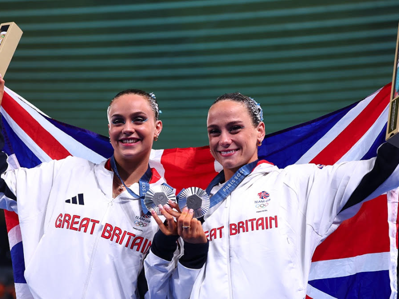 Winning smiles from Izzy Thorpe and Kate Shortman